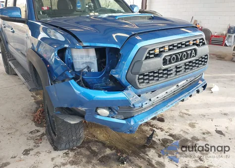 2017 Toyota Tacoma Trd Sport z USA, uszkodzony, nr VIN 3TMCZ5AN6HM069813